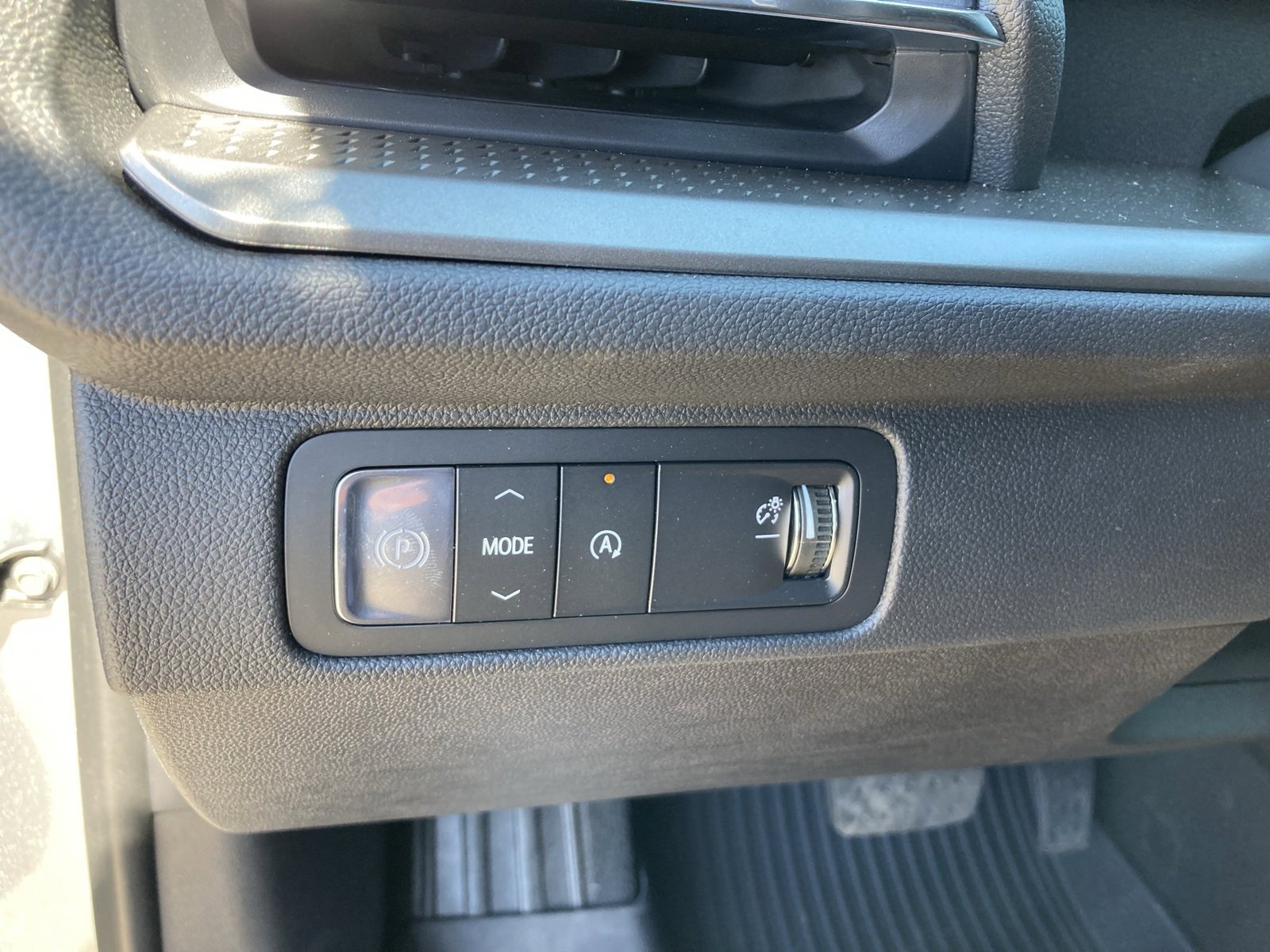2026 Chevrolet Traverse photo 11