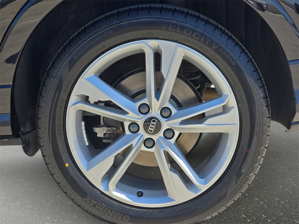 2022 Audi Q3 Premium Plus S line photo 28