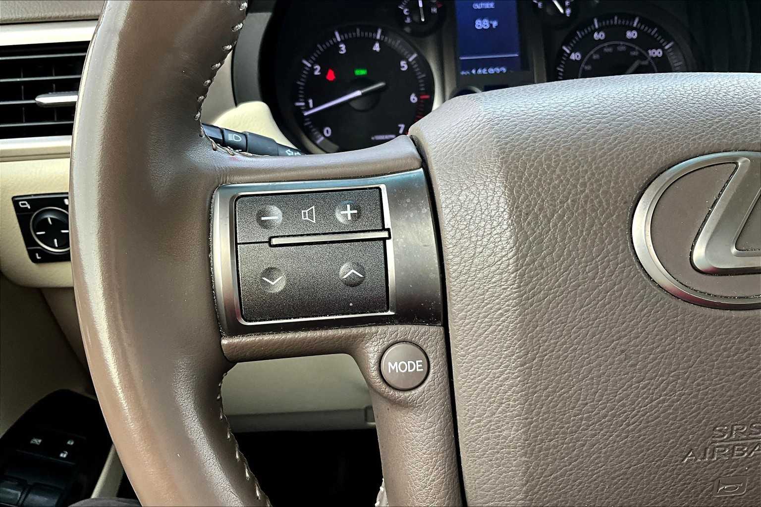 2014 Lexus GX 460 Base photo 23