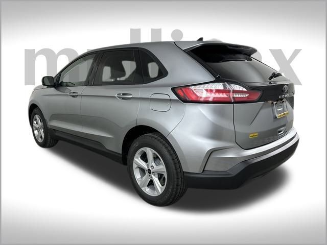2024 Ford Edge SE photo 3