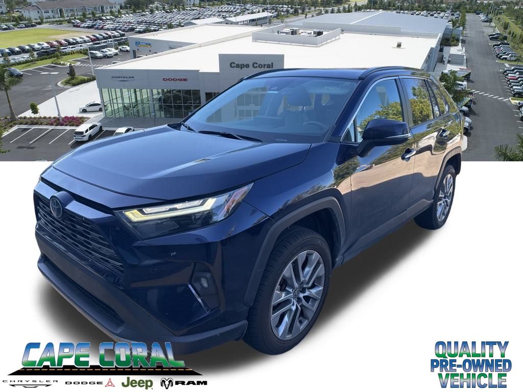 2023 Toyota RAV4 Limited's photo