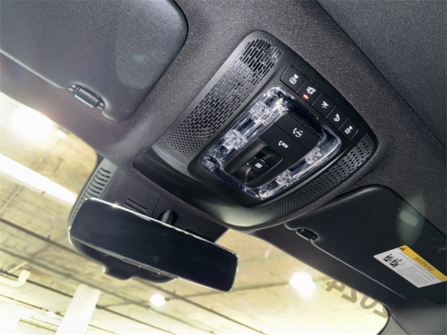 2024 Mercedes Benz GLB 250 photo 31