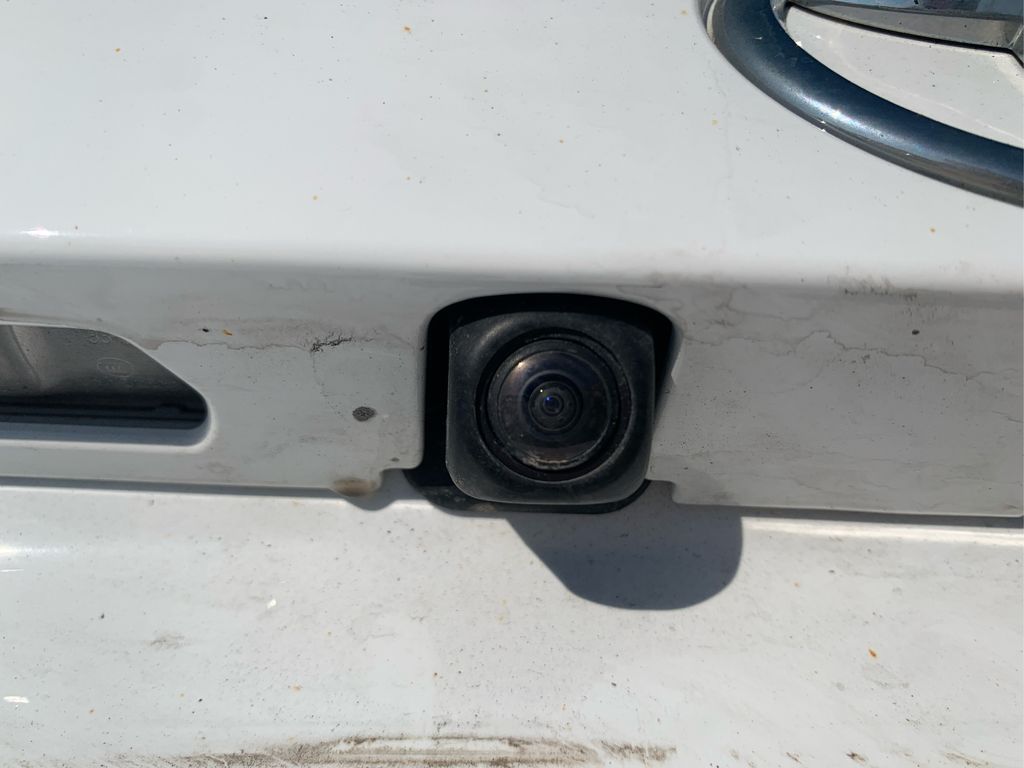 2022 Toyota RAV4 XLE photo 14