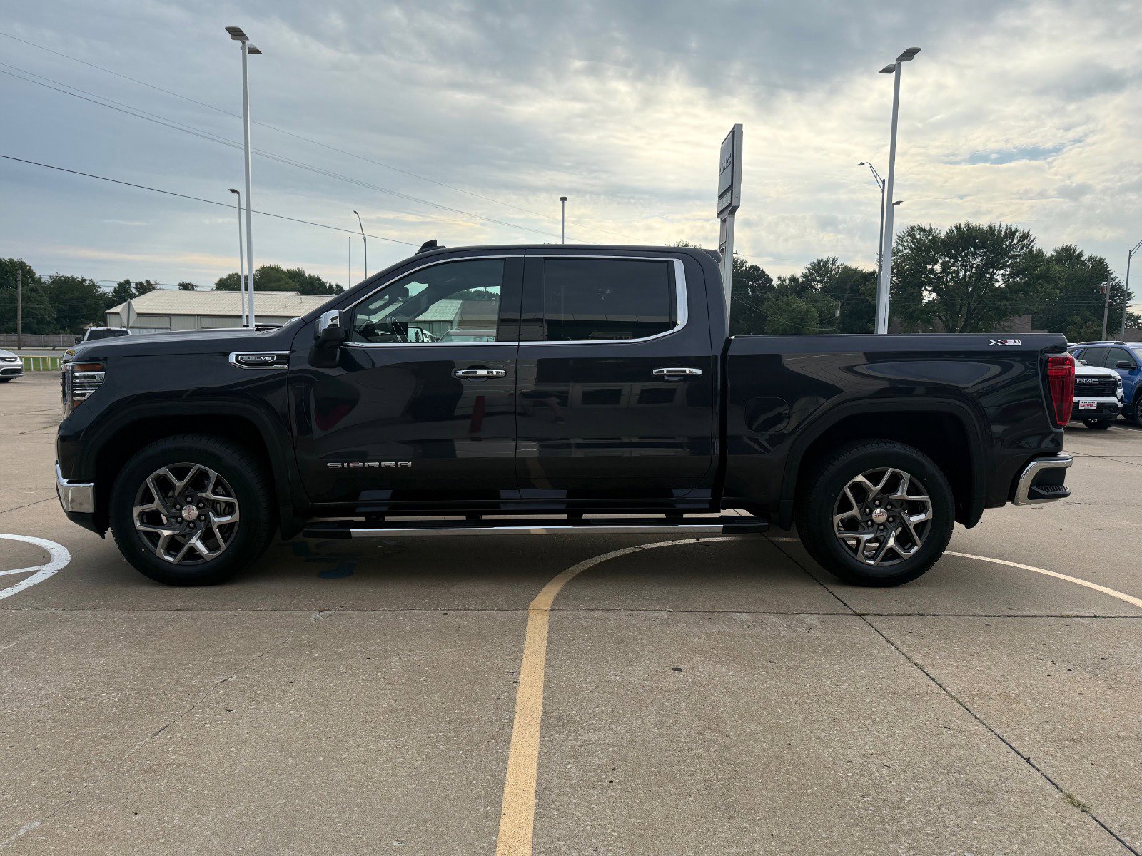 2023 Gmc Sierra 1500 SLT photo 5