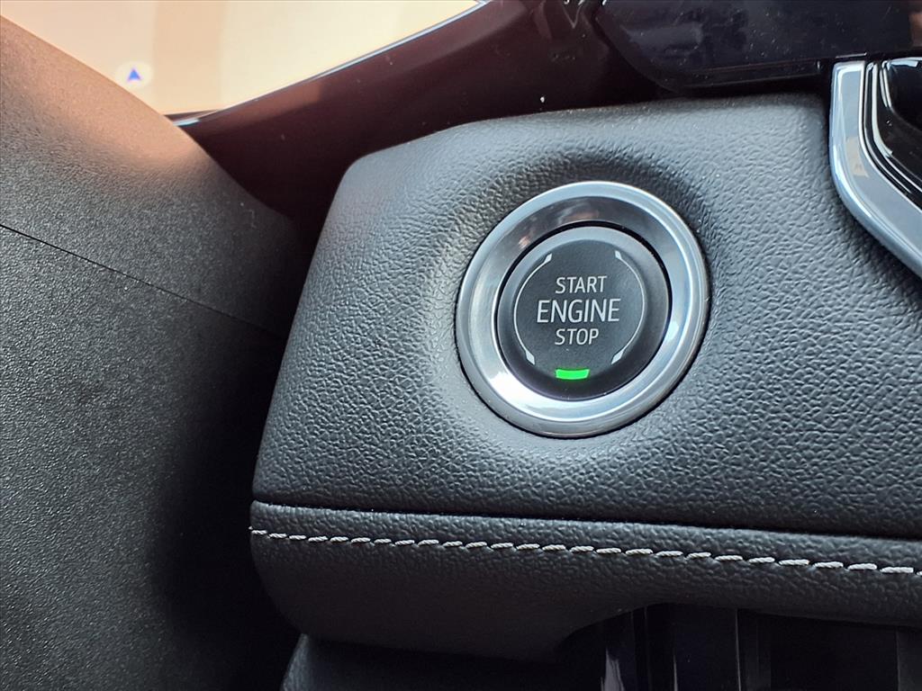 2024 Chevrolet Colorado LT photo 9