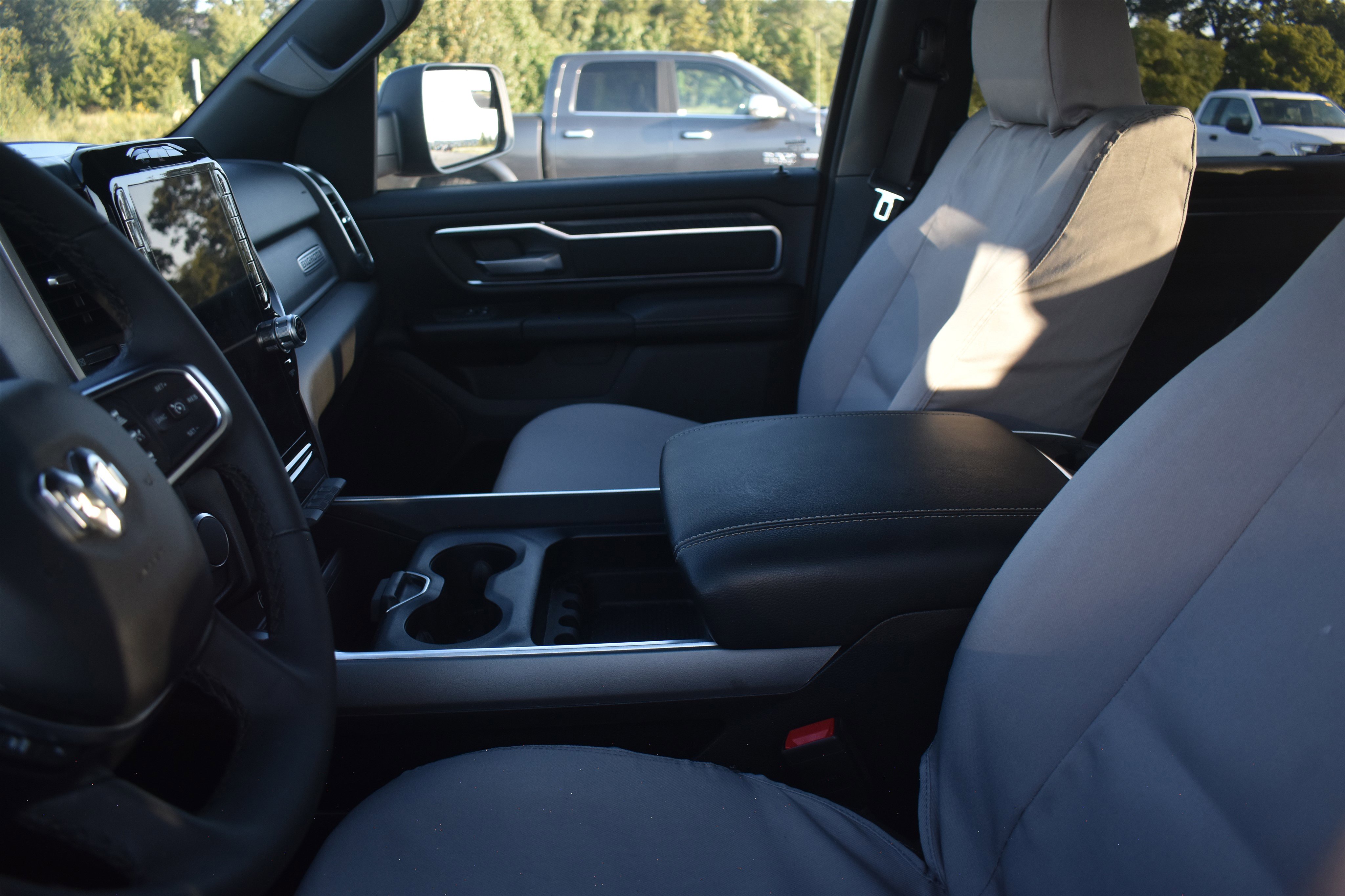 2025 Ram 1500 Big Horn photo 2