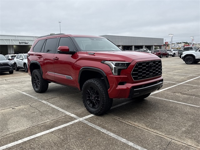 2025 Toyota Sequoia Platinum's photo