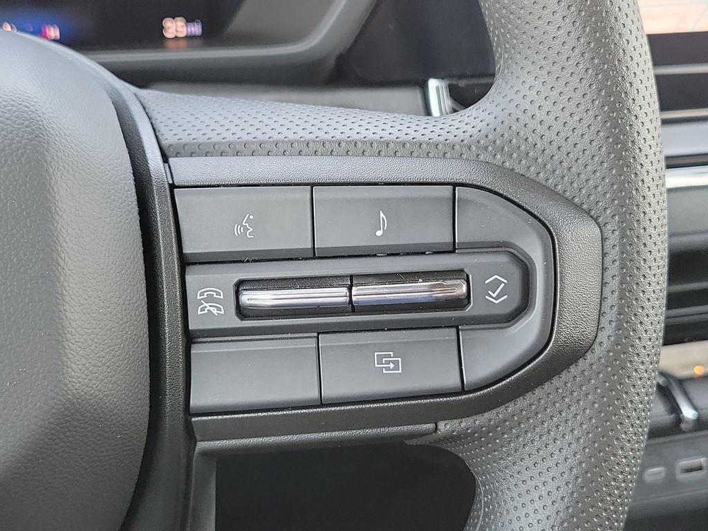 2025 Chevrolet Colorado LT photo 35
