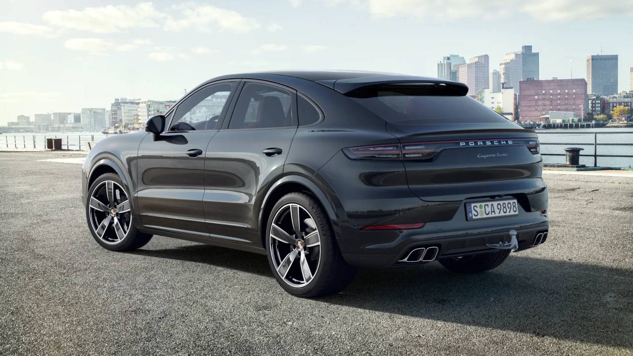 2023 Porsche Cayenne Turbo Coupe photo 3