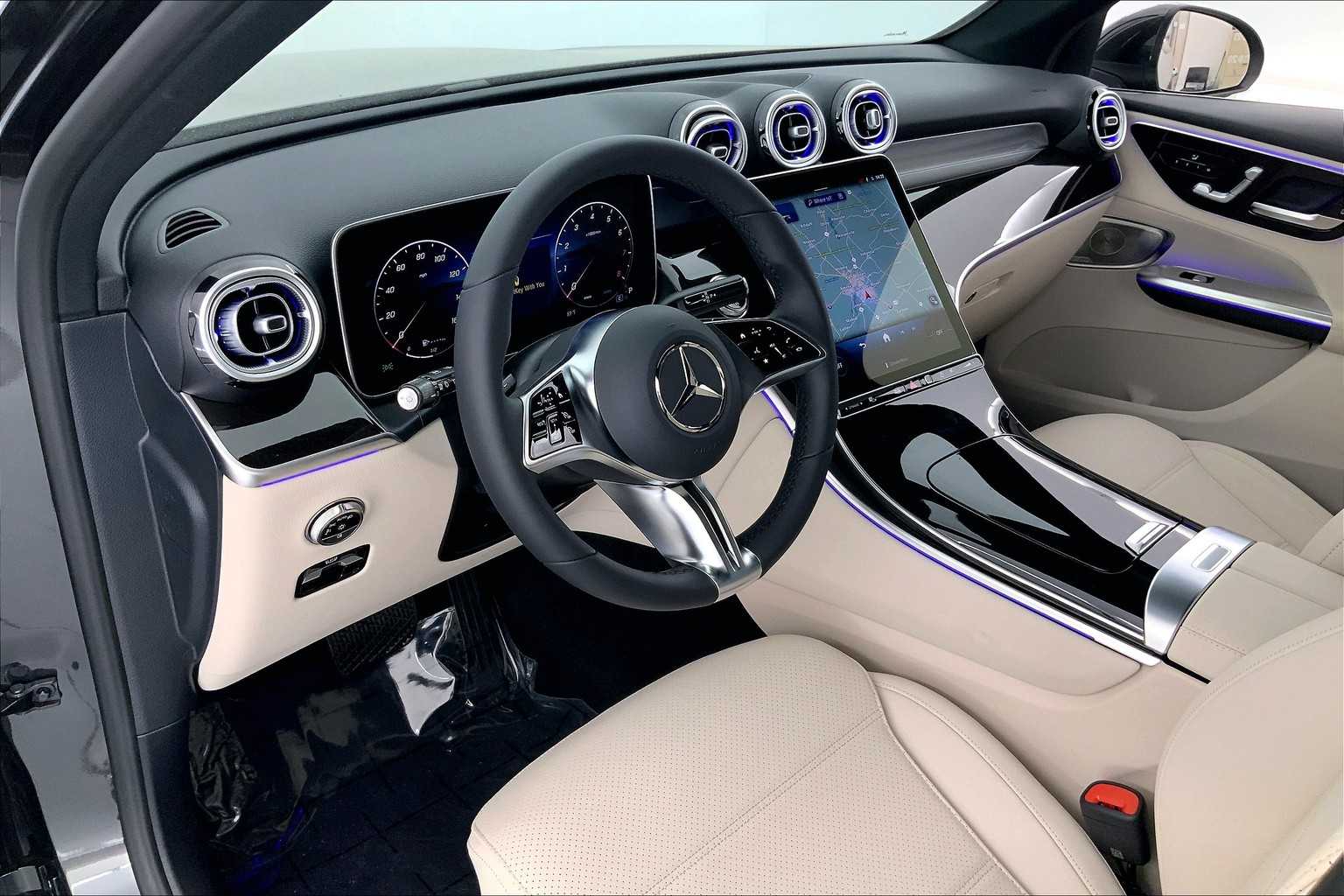 2026 Mercedes Benz GLC 300 4MATIC photo 2