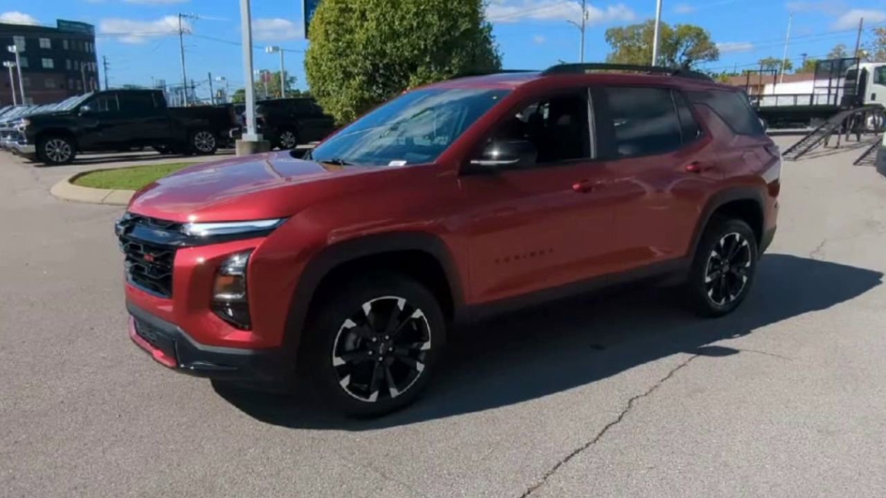 2026 Chevrolet Equinox RS photo 3