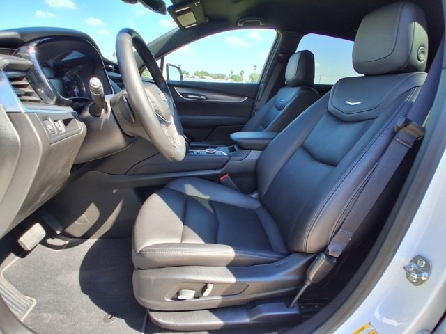2025 Cadillac XT5 Luxury photo 17