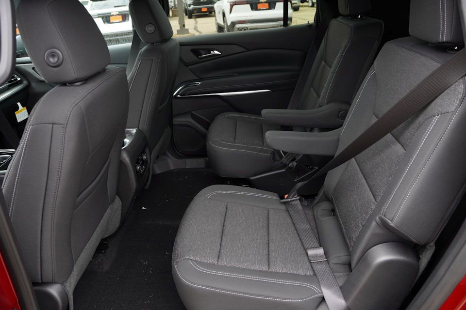 2026 Chevrolet Traverse photo 3