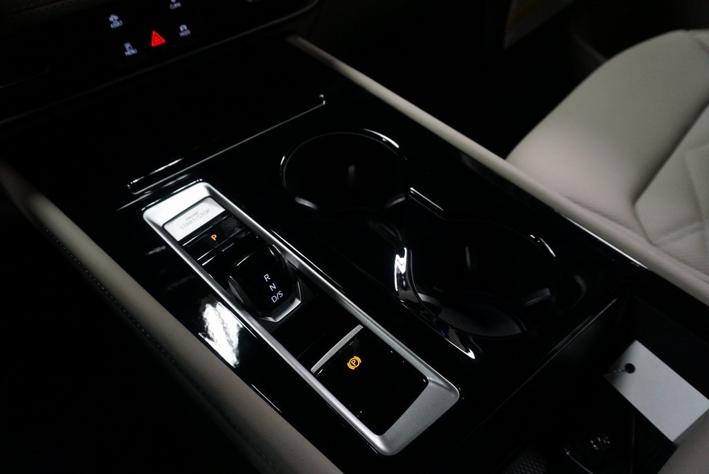 2025 Volkswagen Atlas SE Technology photo 20