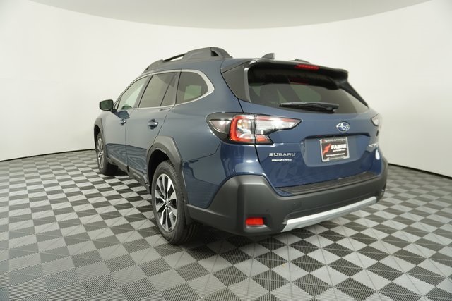 2025 Subaru Outback Limited photo 2