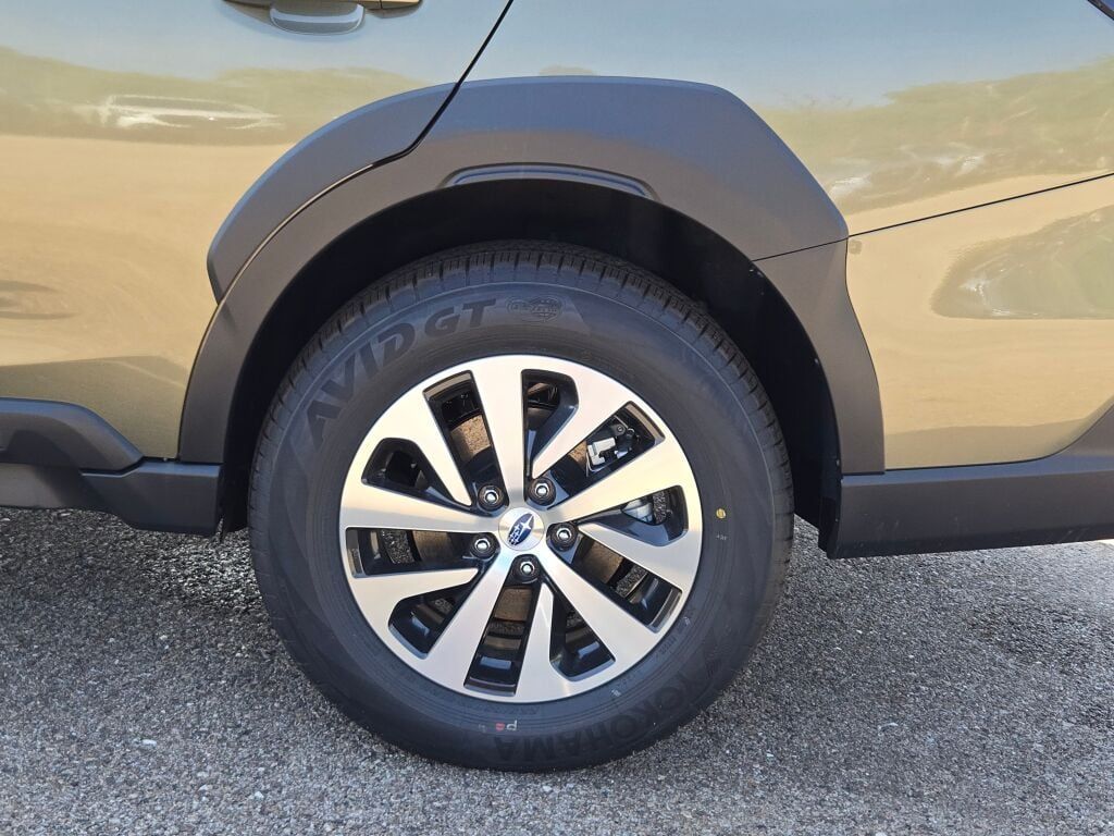 2025 Subaru Outback Premium photo 8
