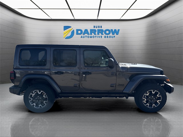 2025 Jeep Wrangler Sahara photo 2