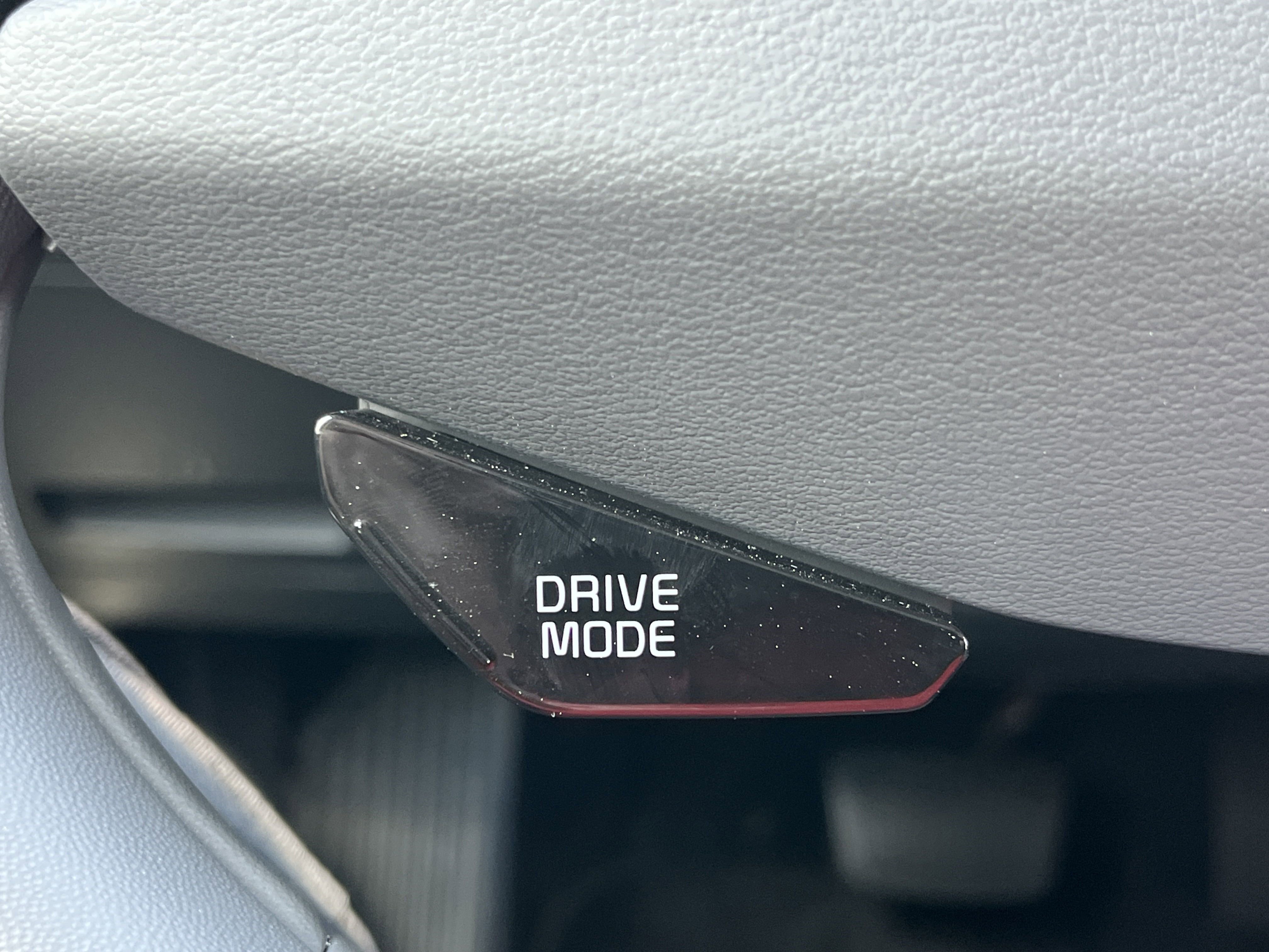 2025 Kia Niro SX Touring photo 12