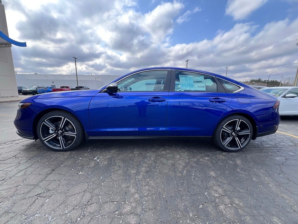2025 Honda Accord Hybrid Sport's photo