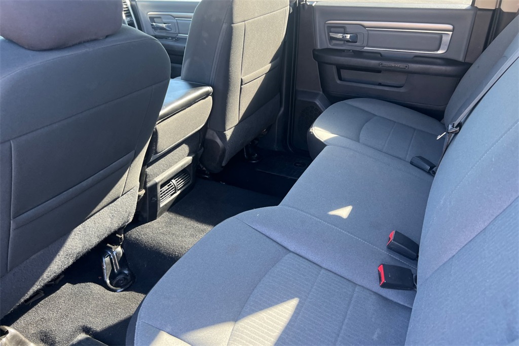 2021 Ram 1500 Classic SLT photo 5