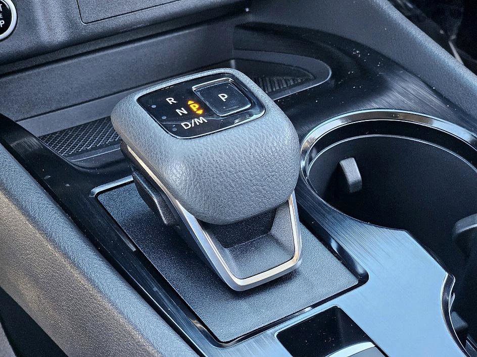2023 Nissan Rogue SV photo 21