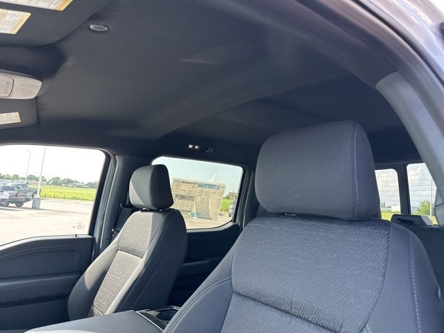 2025 Ford F-150 XLT photo 13