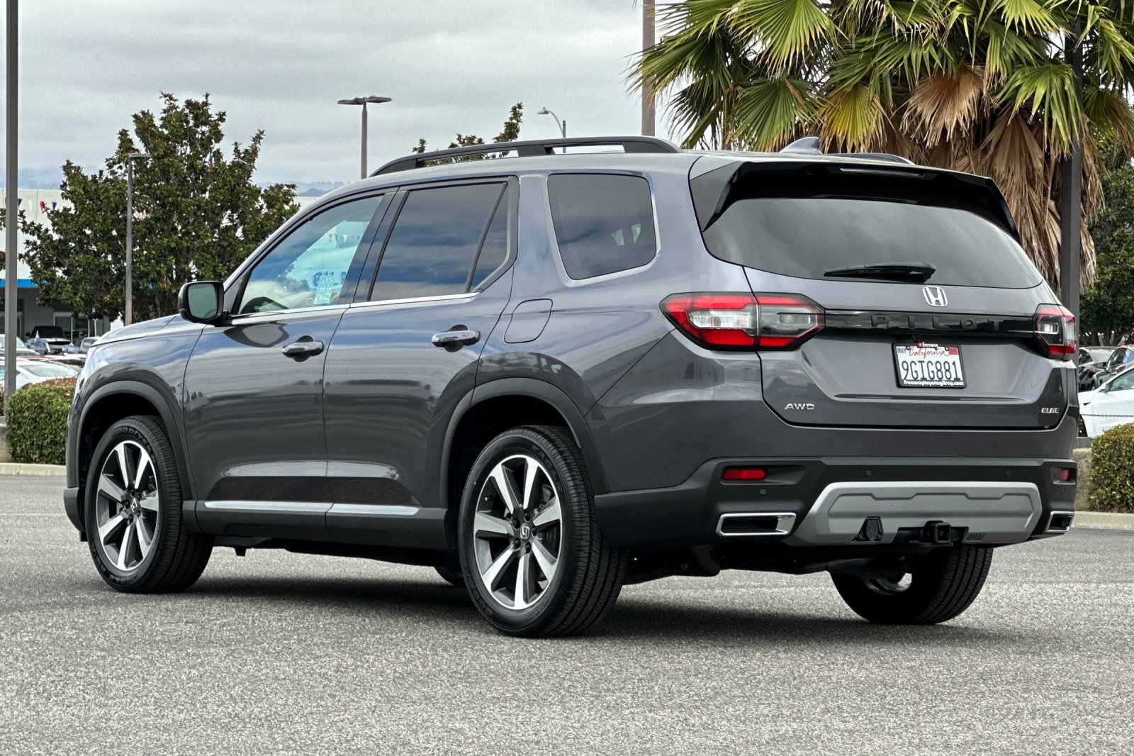 2023 Honda Pilot Elite photo 4