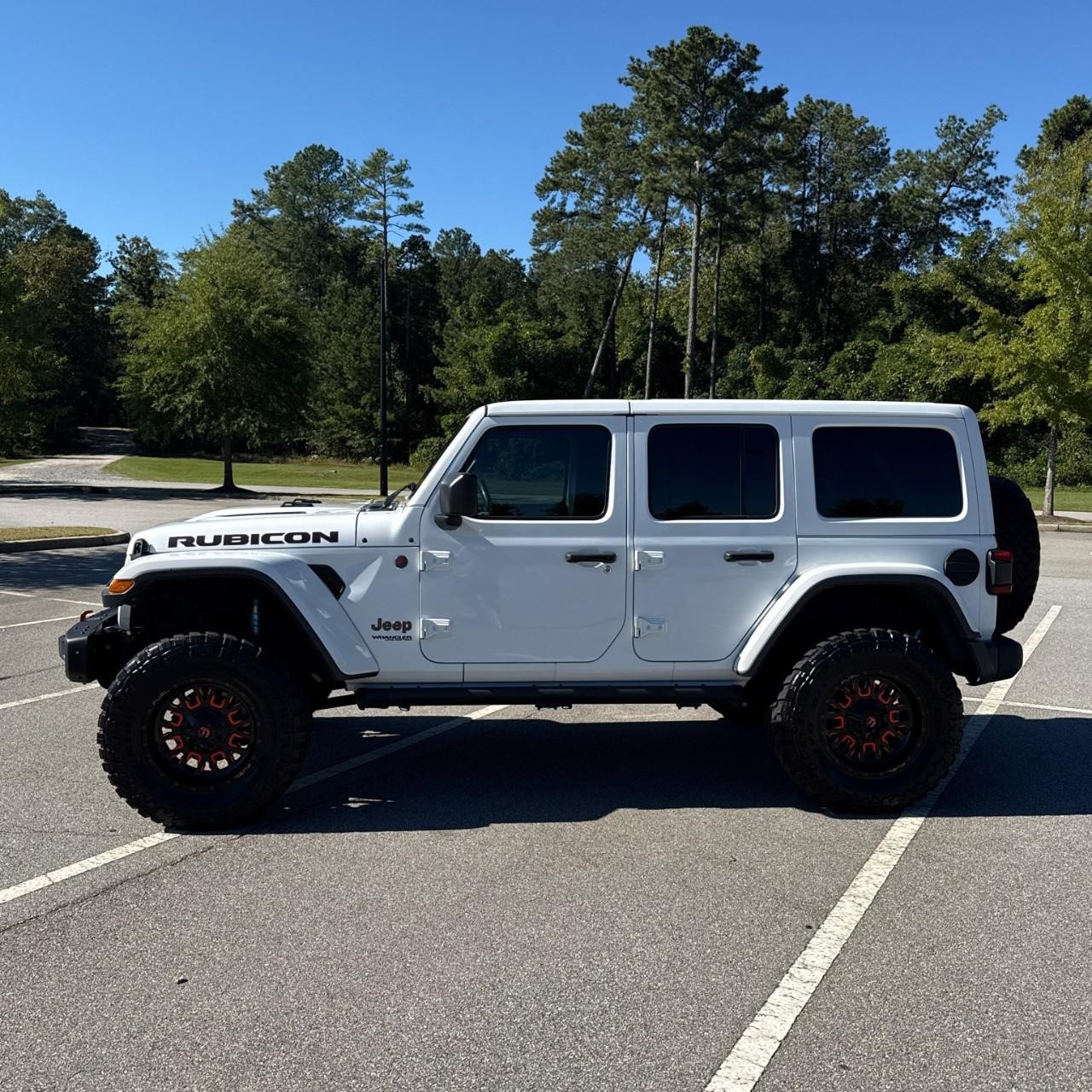 2018 Jeep Wrangler Unlimited Rubicon photo 2