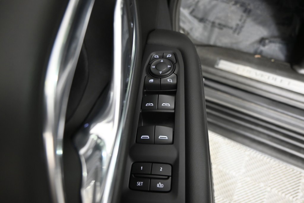 2023 Chevrolet Suburban LT photo 20