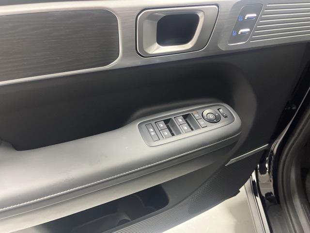2025 Hyundai Santa Fe Limited photo 6