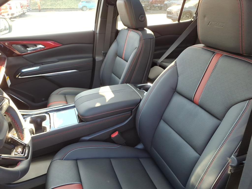 2026 Chevrolet Traverse RS photo 3