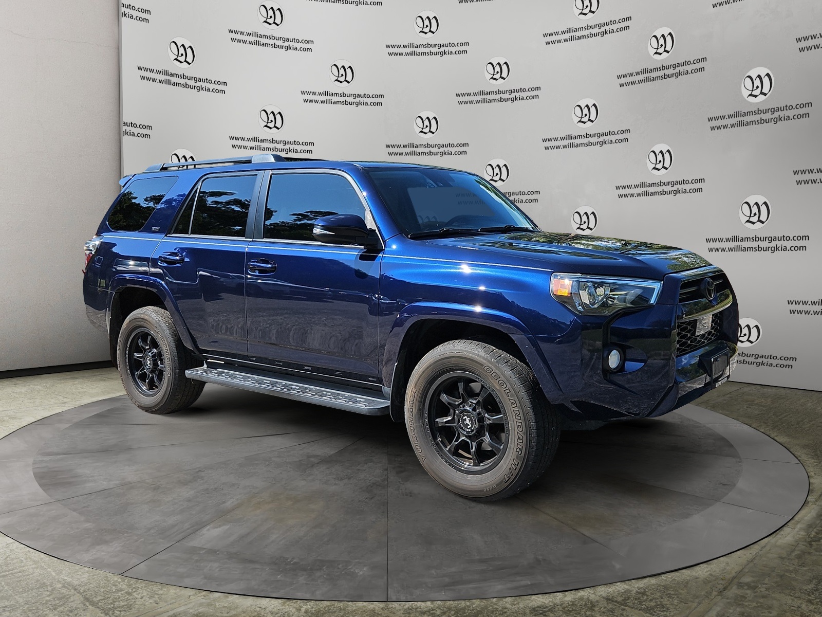 2020 Toyota 4Runner SR5 Premium photo 2