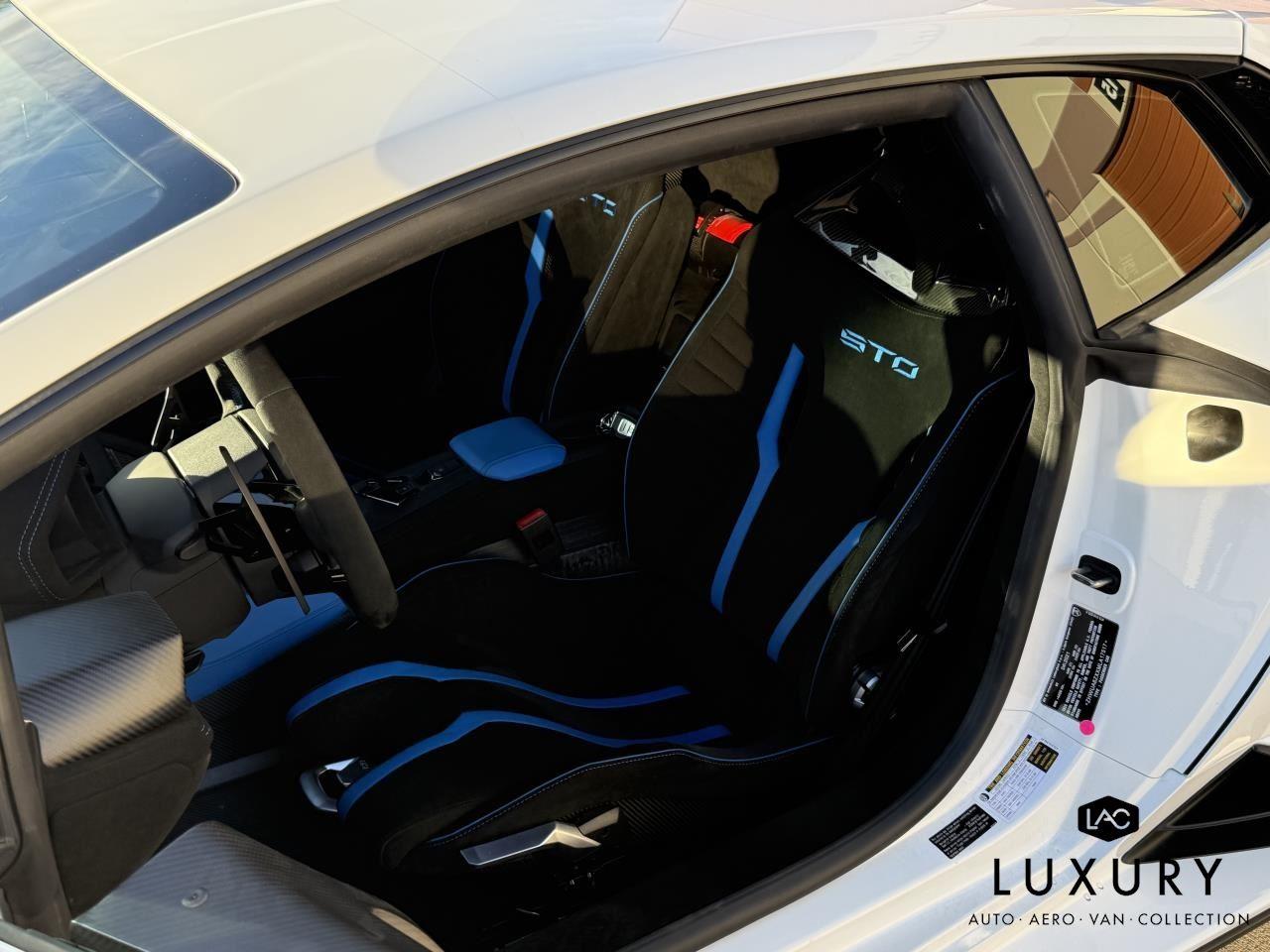 2021 Lamborghini Huracan STO STO photo 3