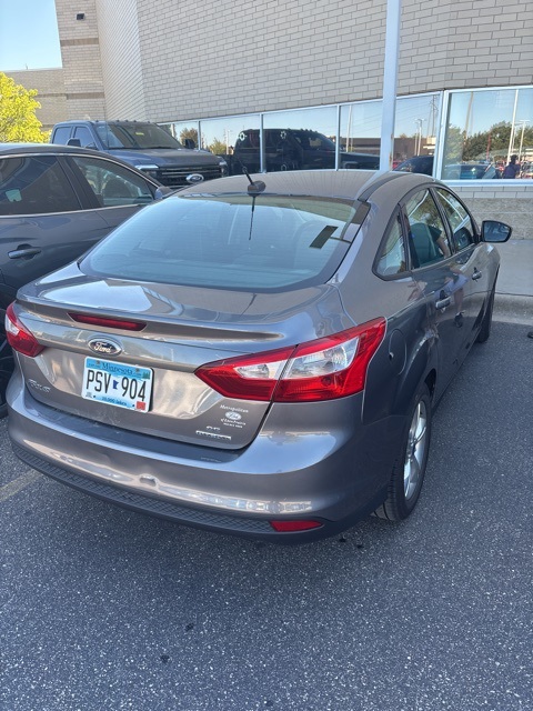 2014 Ford Focus SE photo 4