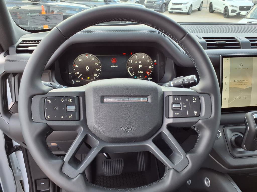 2025 Land Rover Defender 110 X-Dynamic SE photo 13