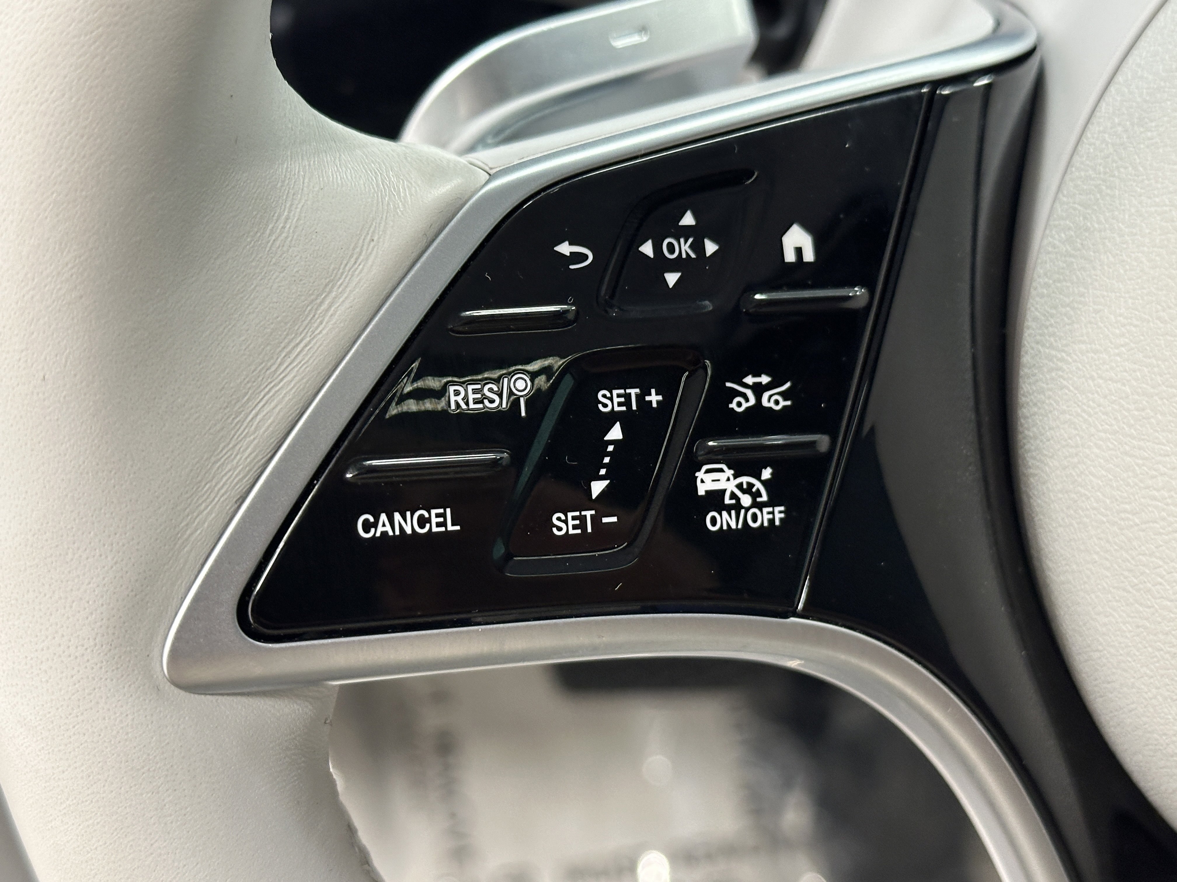 2023 Mercedes Benz EQS SUV 580 4MATIC photo 18