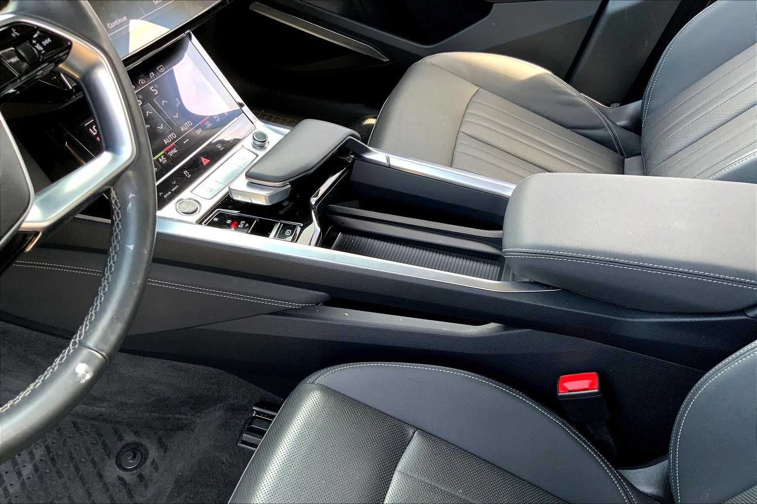 2024 Audi Q8 E-tron Premium Plus photo 12
