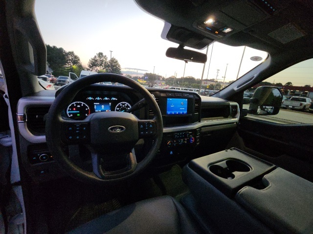 2024 Ford F-350 XL photo 9