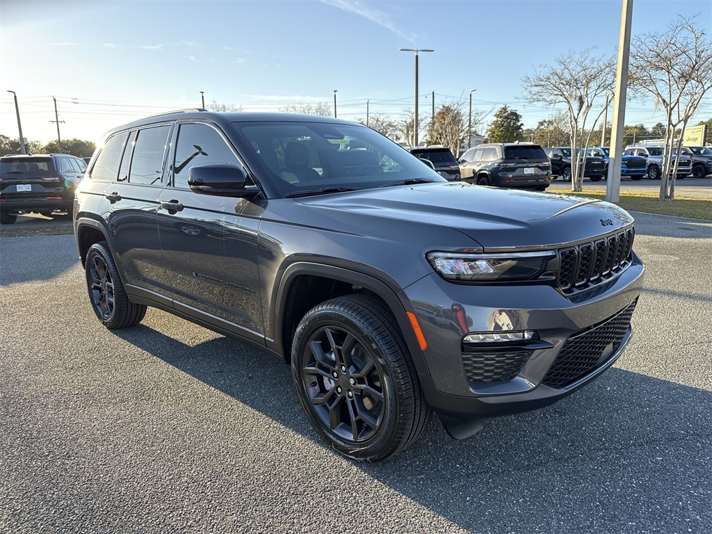 2025 Jeep Grand Cherokee Limited's photo
