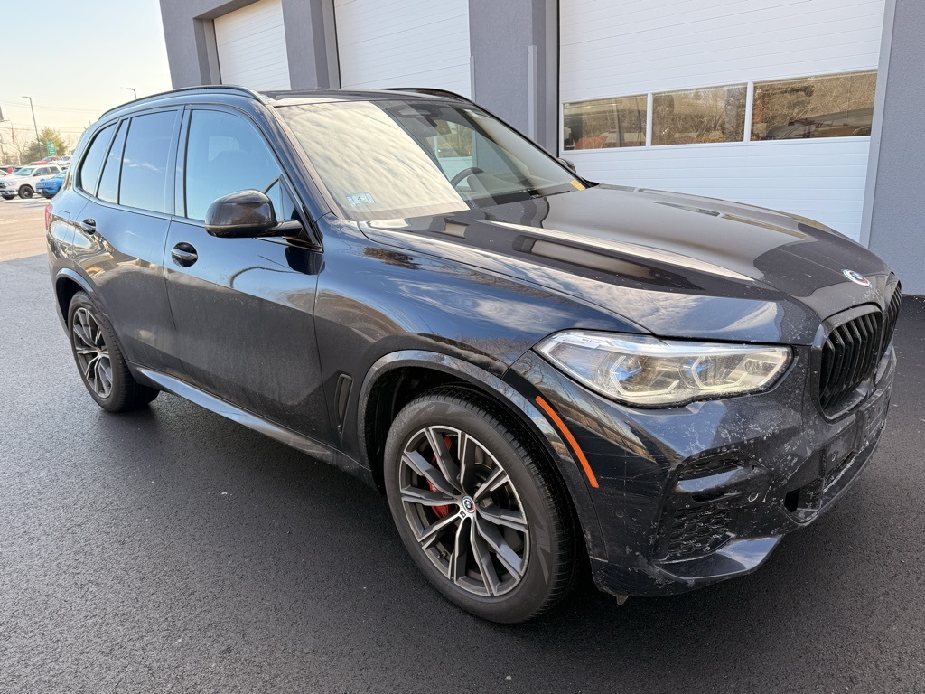 2023 BMW X5 M50i's photo