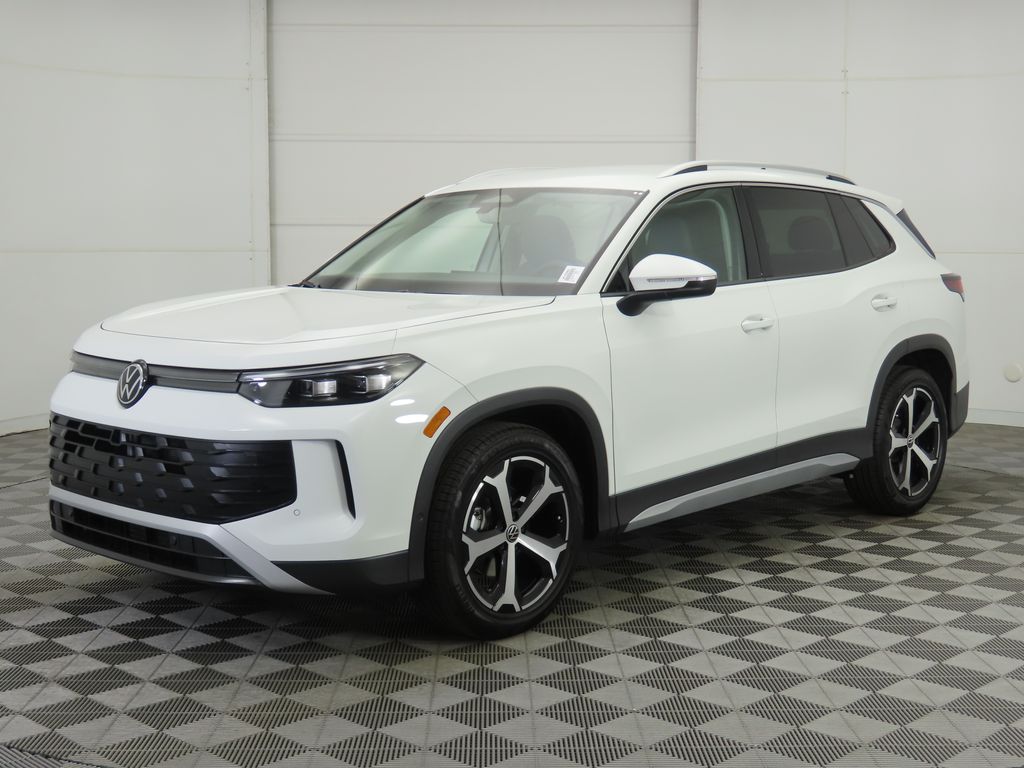 2026 Volkswagen Tiguan SE's photo