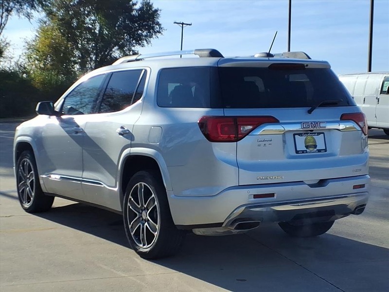 2019 Gmc Acadia Denali photo 3