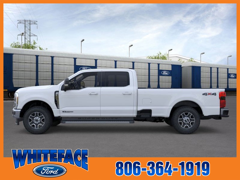 2026 Ford F-350 Lariat photo 3