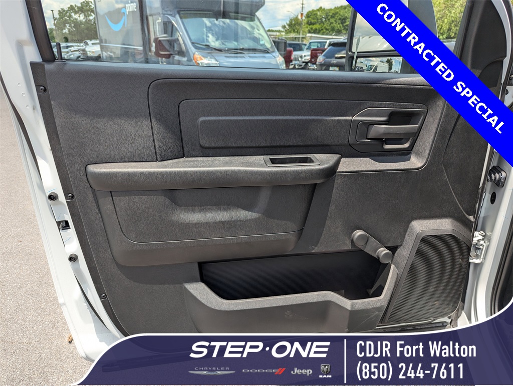 2023 Ram 2500 Tradesman photo 11