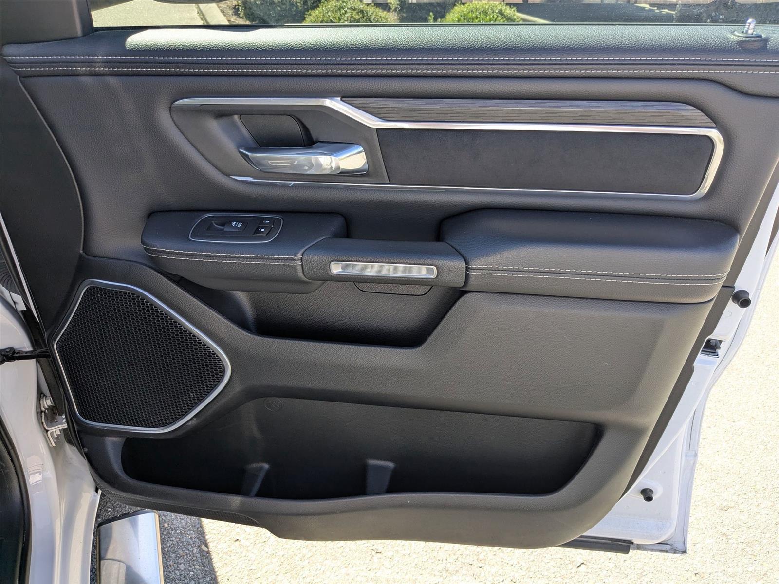 2023 Ram 1500 Laramie photo 32