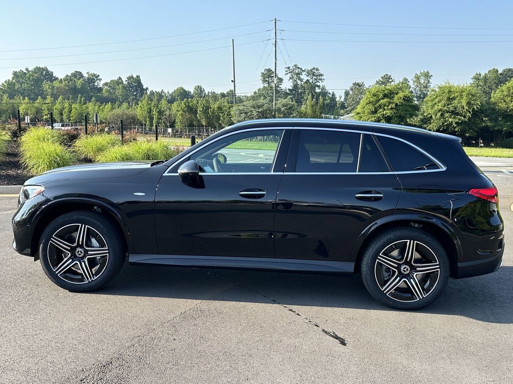 2025 Mercedes Benz GLC 350e 4MATIC photo 5