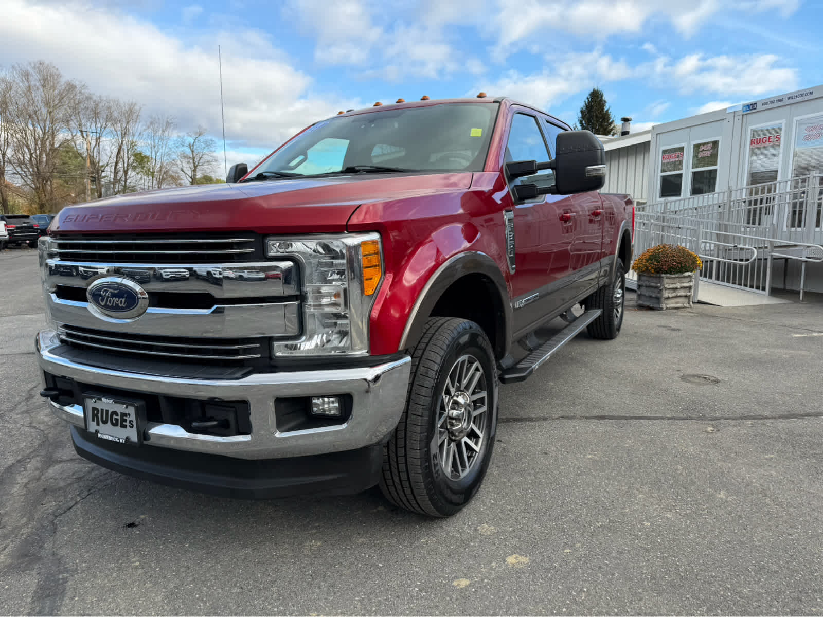 2017 Ford F-350 Lariat photo 3