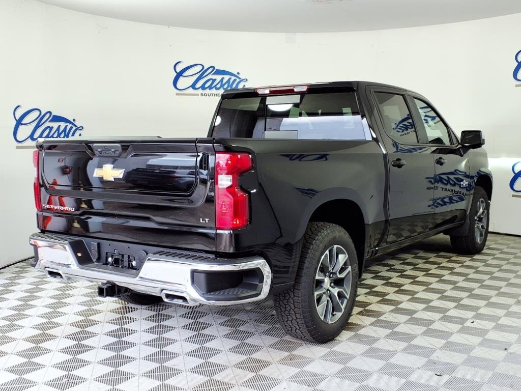 2025 Chevrolet Silverado 1500 LT photo 24
