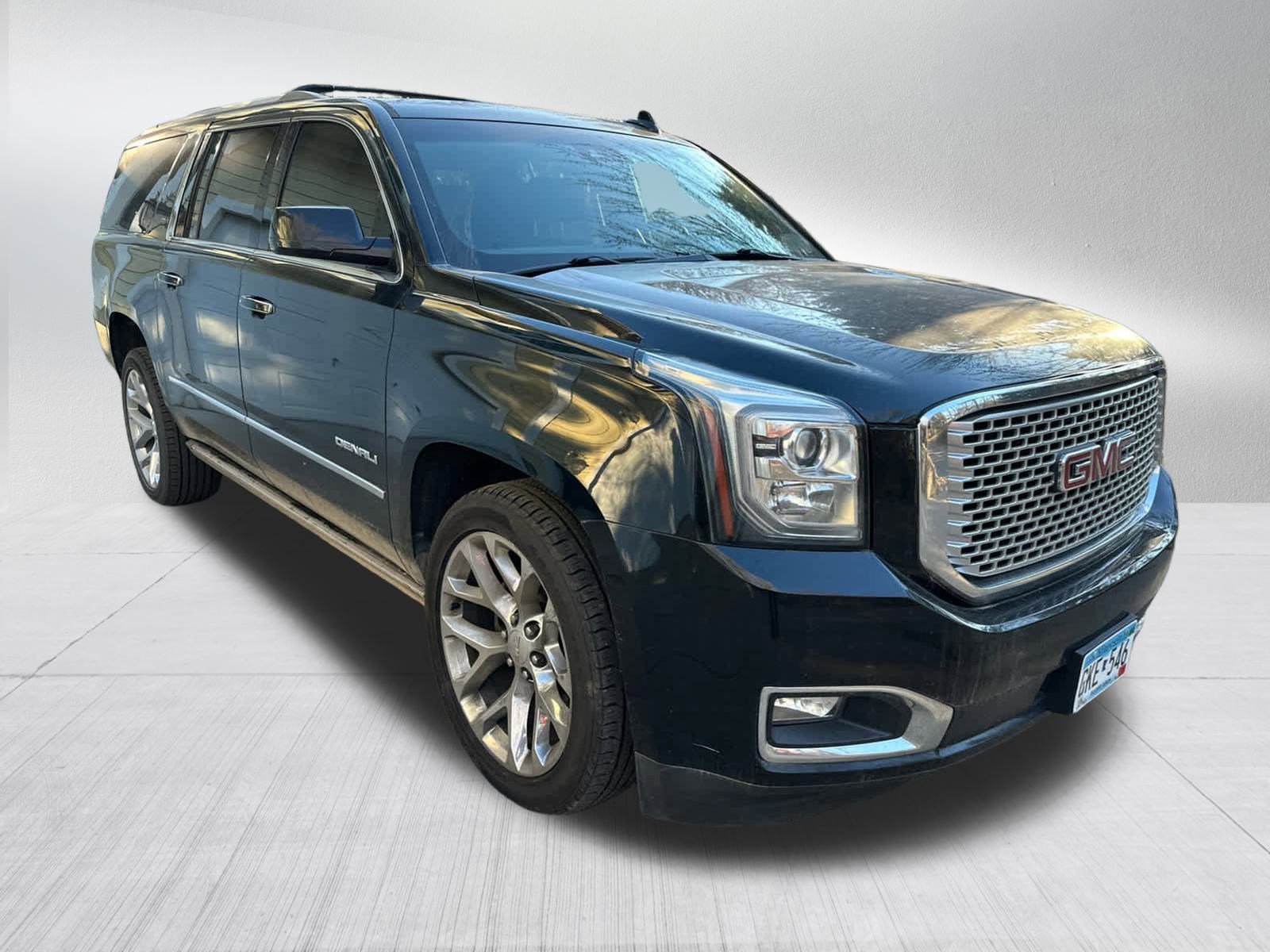 2016 Gmc Yukon XL Denali photo 2