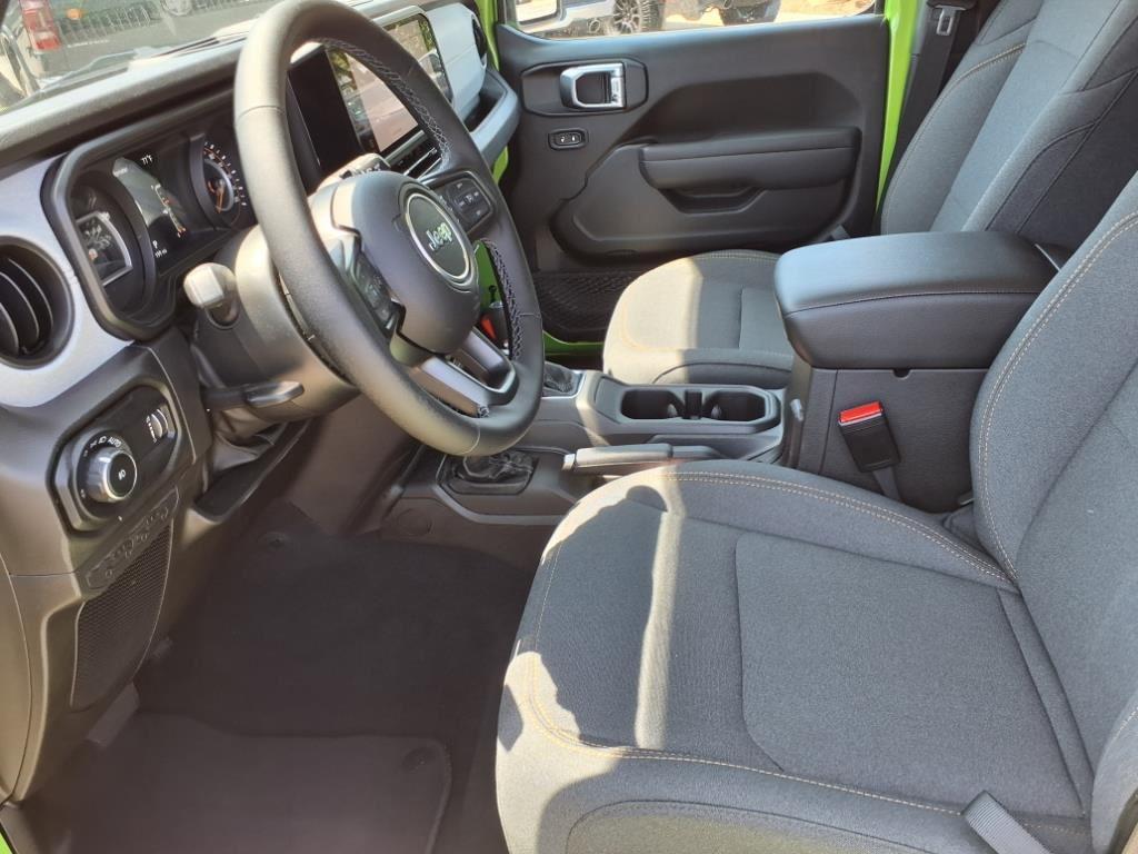 2025 Jeep Wrangler Sport S photo 3